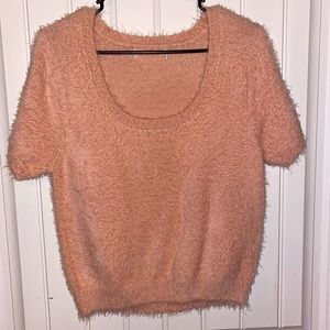 Soft pink sweater/top
